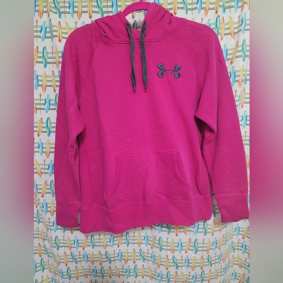 Under Armour Tops - Under Armour pull over hoodie